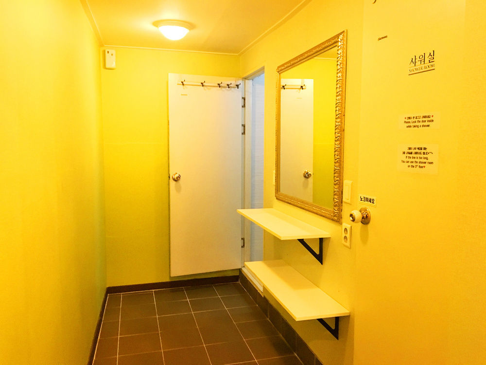 Hello Guesthouse Пусан Экстерьер фото