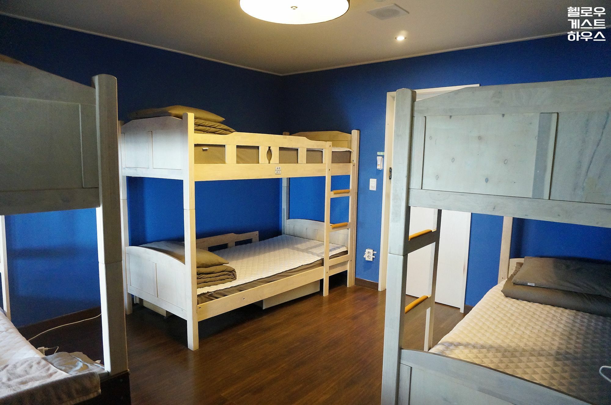 Hello Guesthouse Пусан Экстерьер фото